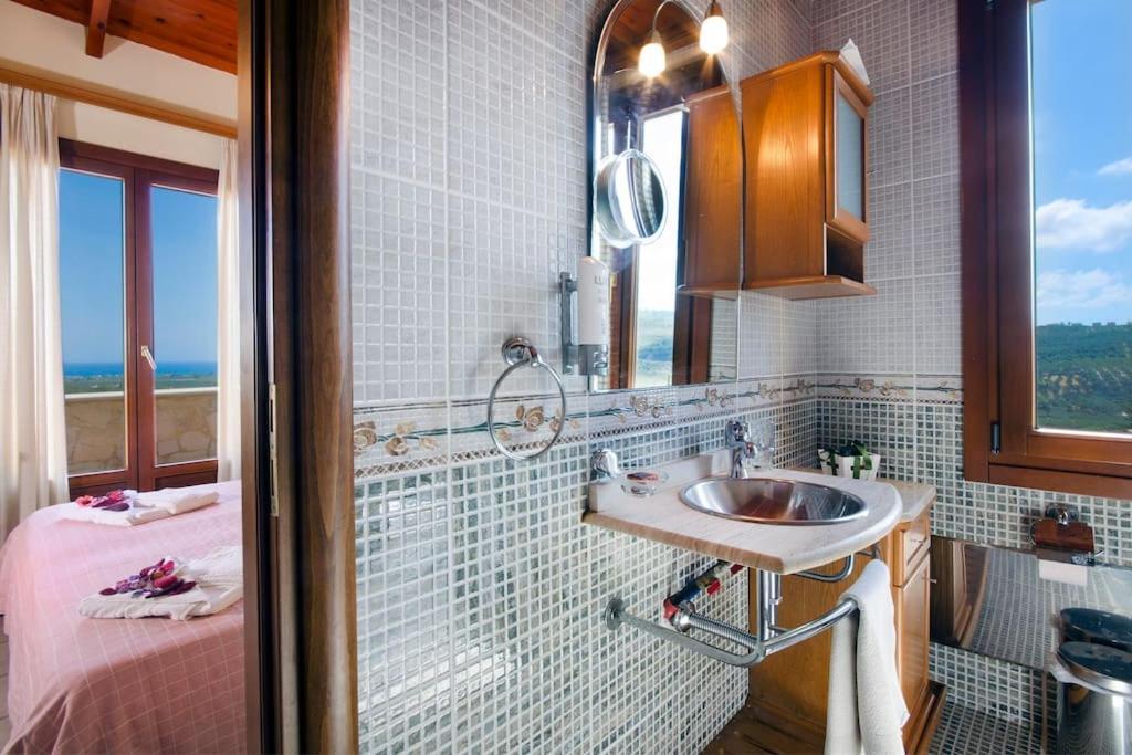 Villa Katerina With Eco Heated Pool Spiliá Exterior foto